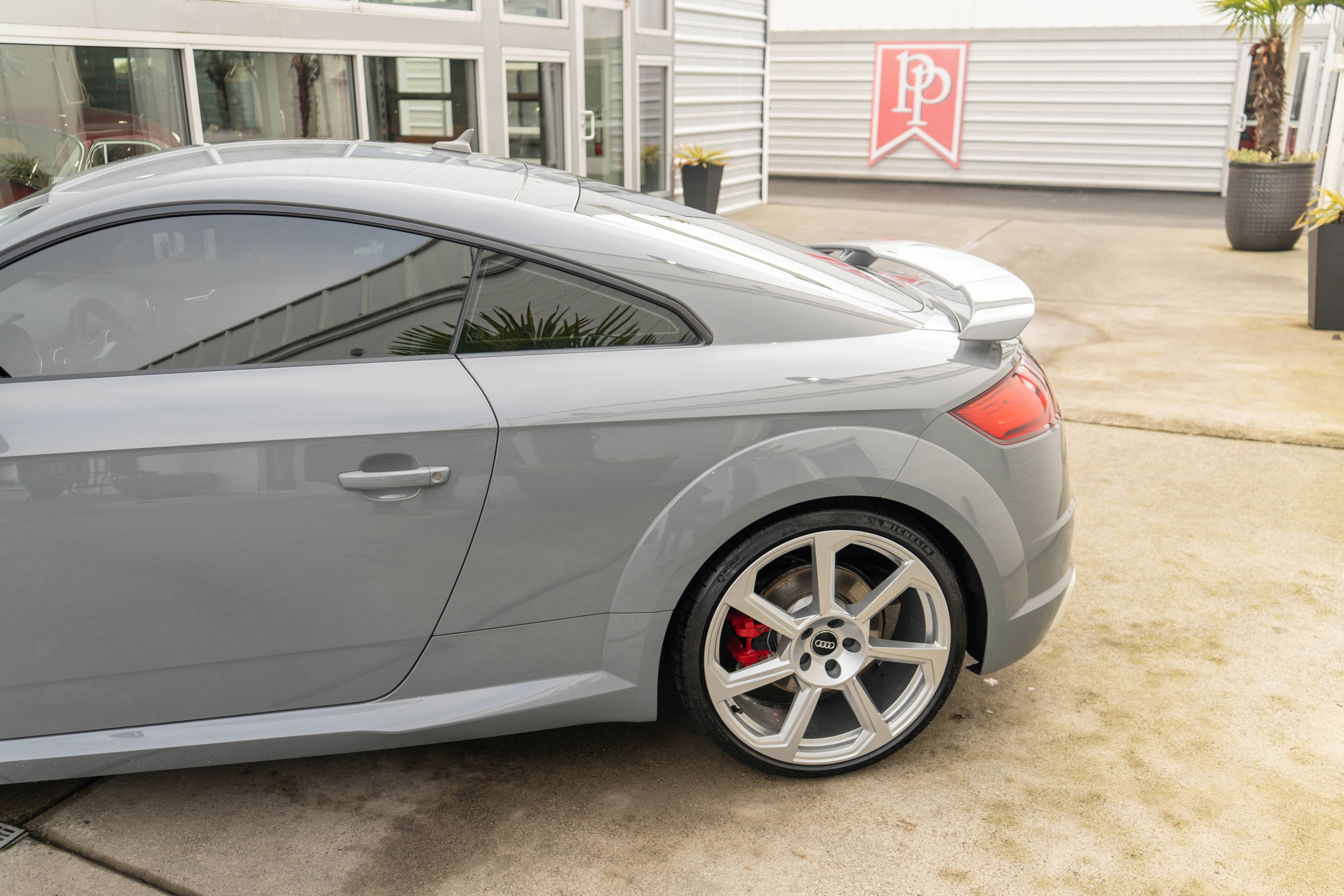 Used 2018 Audi TT RS image 6