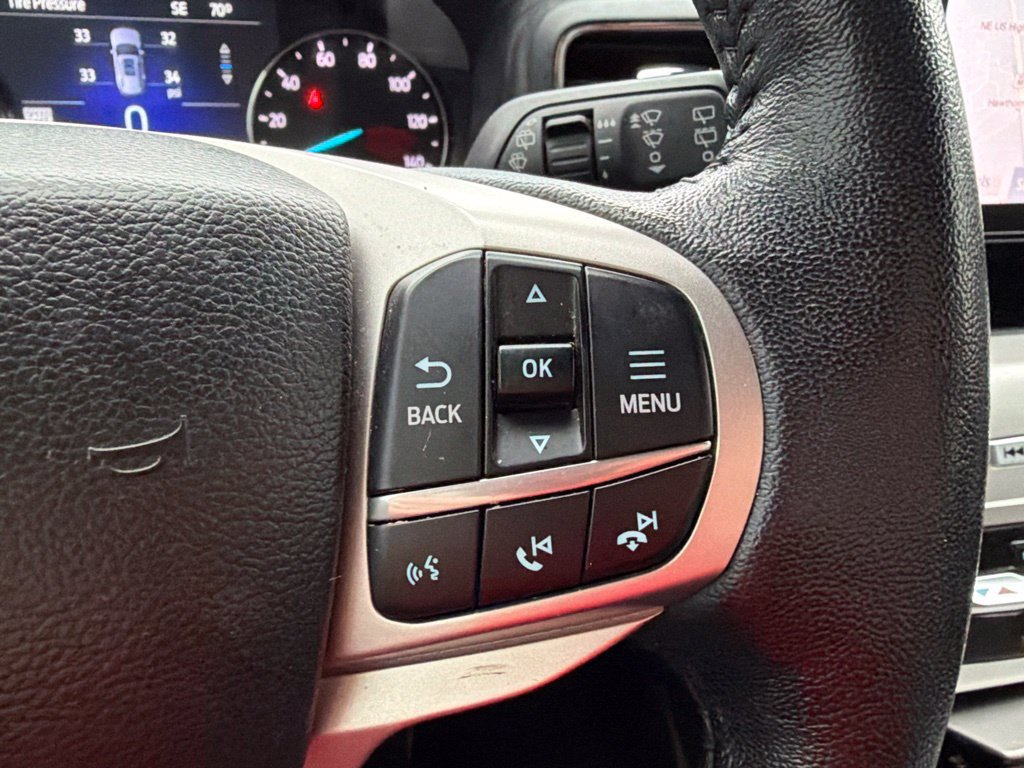Used 2022 Ford Explorer XLT w/ Equipment Group 202A AWD/4WD image 23
