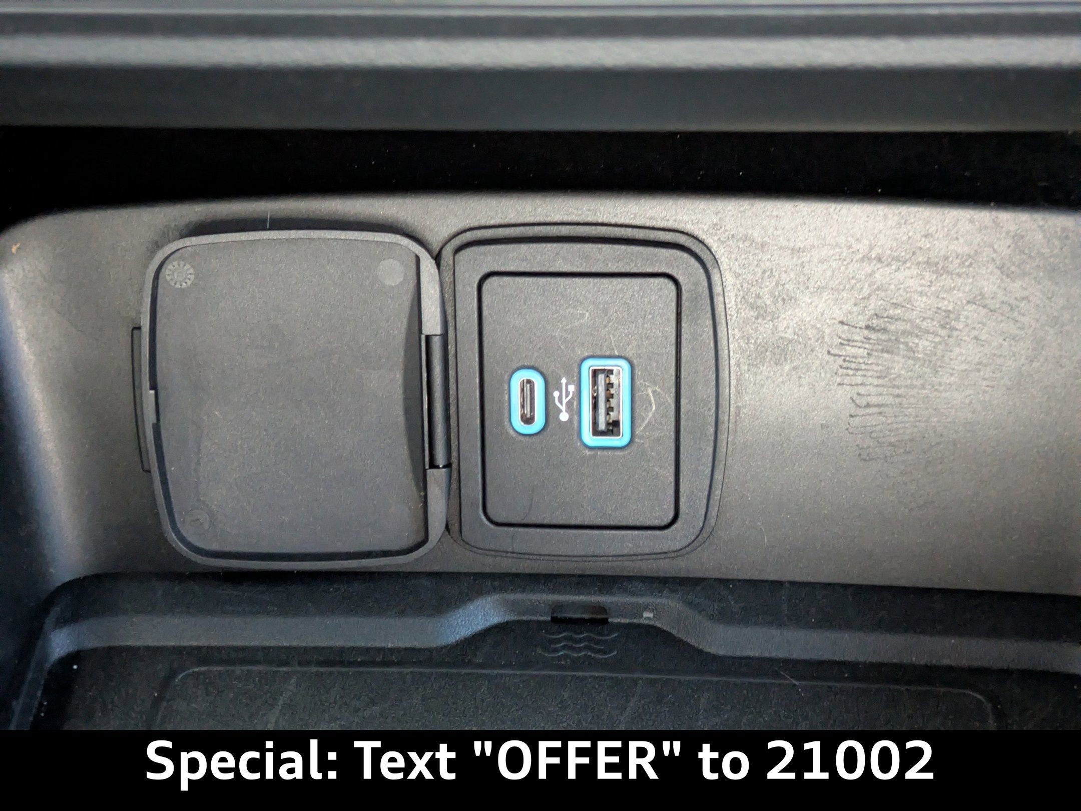 Used 2023 Ford Bronco Badlands image 22