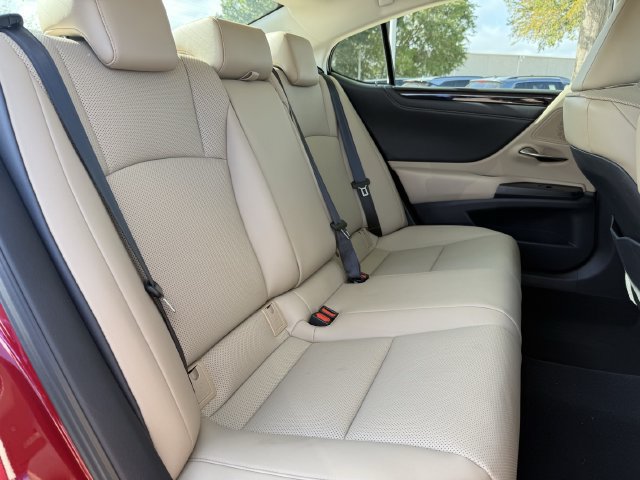 Used 2019 Lexus ES 350 w/ Premium Package FWD image 28
