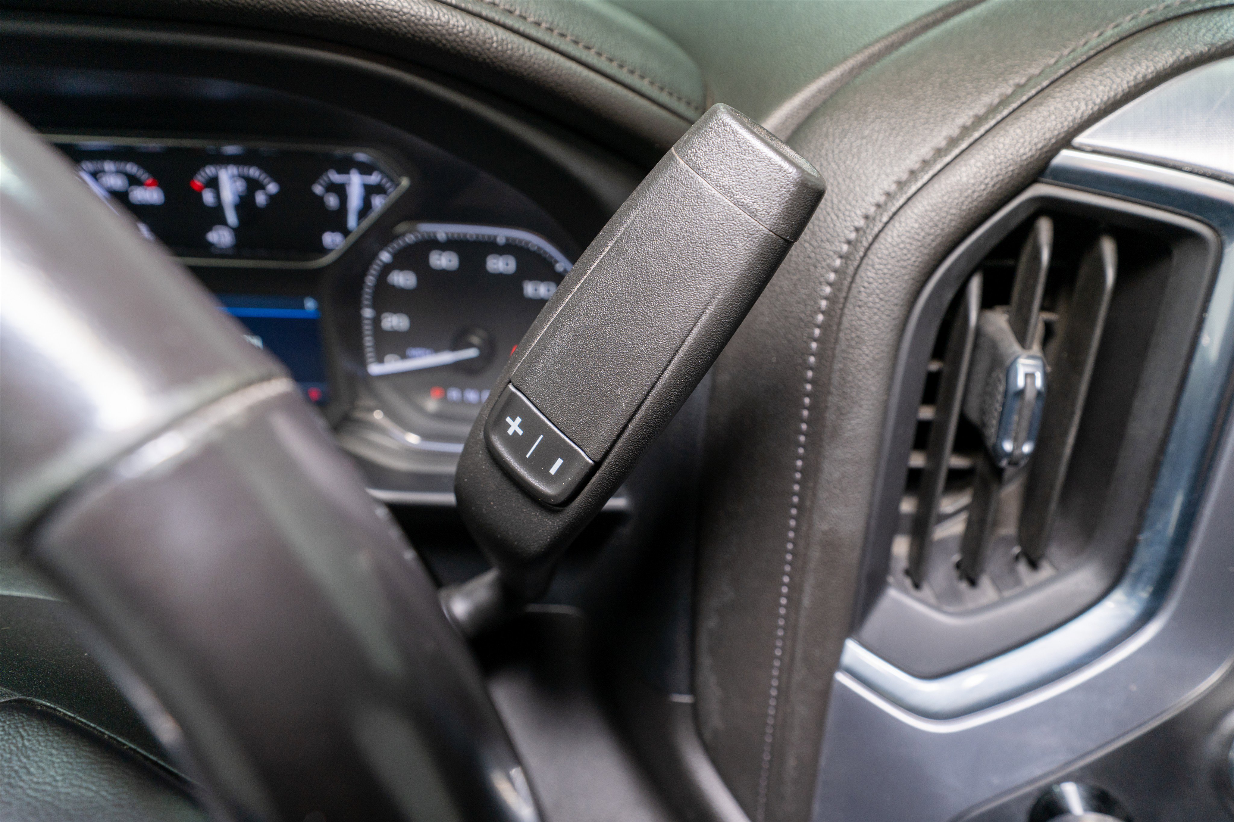 Used 2022 GMC Sierra 2500 SLT w/ Driver Alert Package I image 33