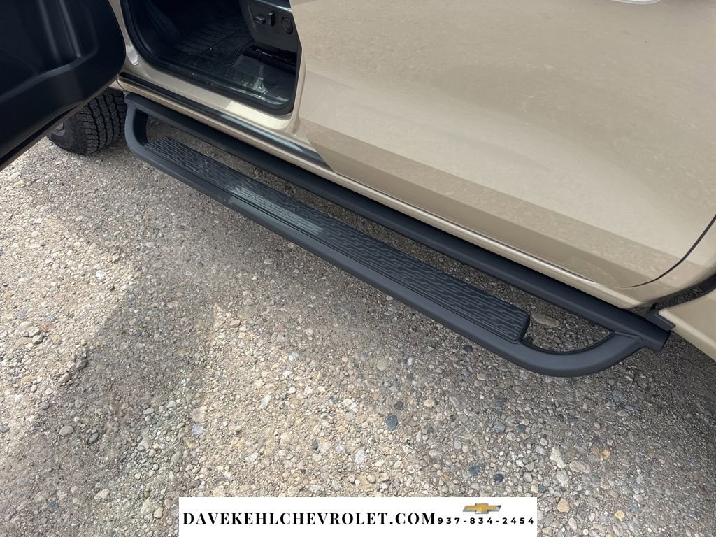 Used 2024 Chevrolet Colorado Trail Boss w/ Technology Package image 44