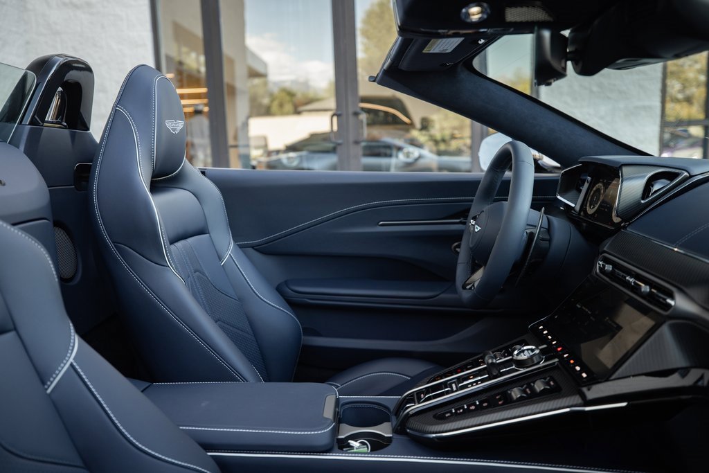 New 2026 Aston Martin V8 Vantage Volante image 20