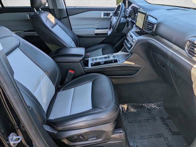 Used 2022 Ford Explorer XLT w/ Equipment Group 202A RWD image 30