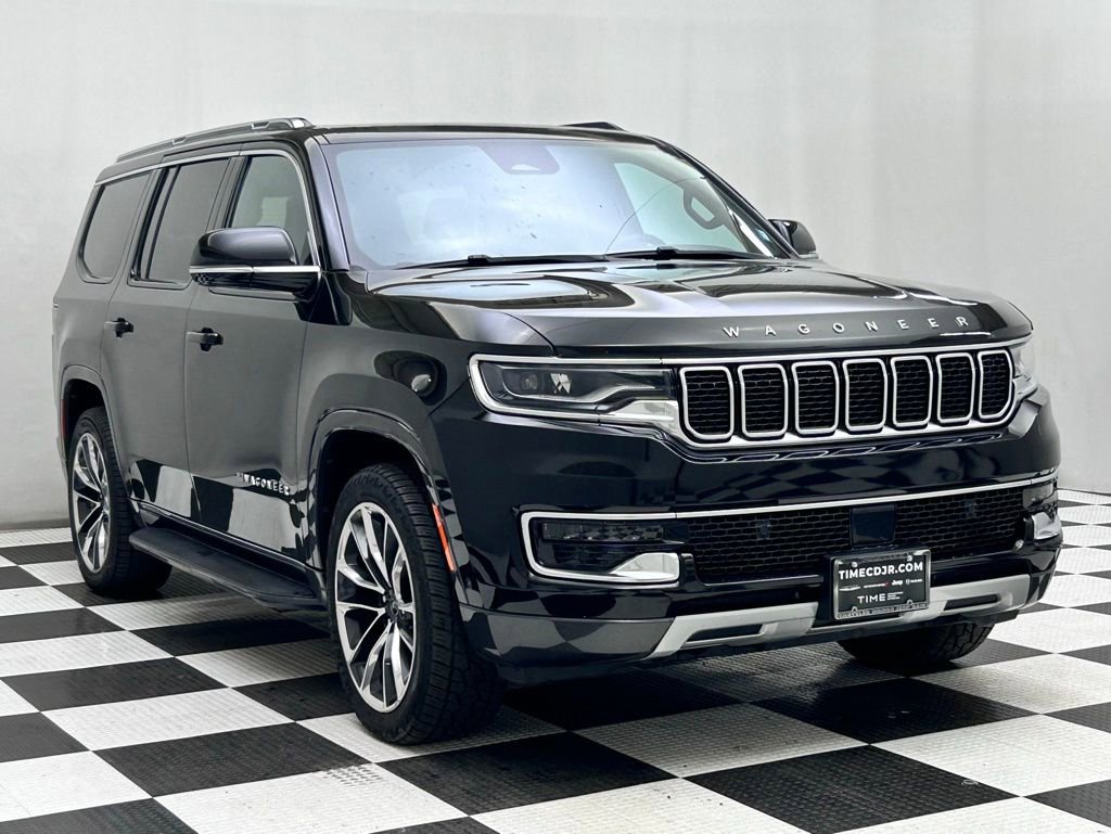 Used 2022 Jeep Wagoneer Series II w/ Premium Group I AWD/4WD image 2
