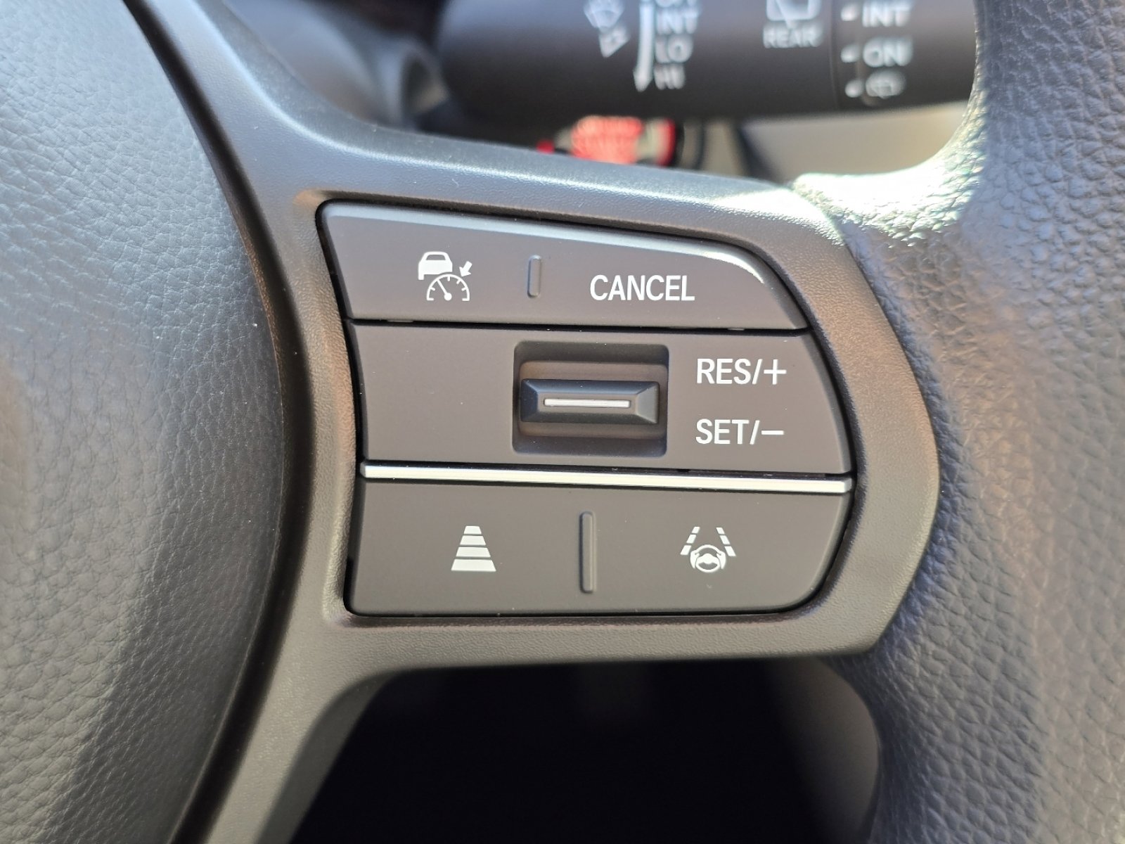 New 2026 Honda HR-V LX image 31