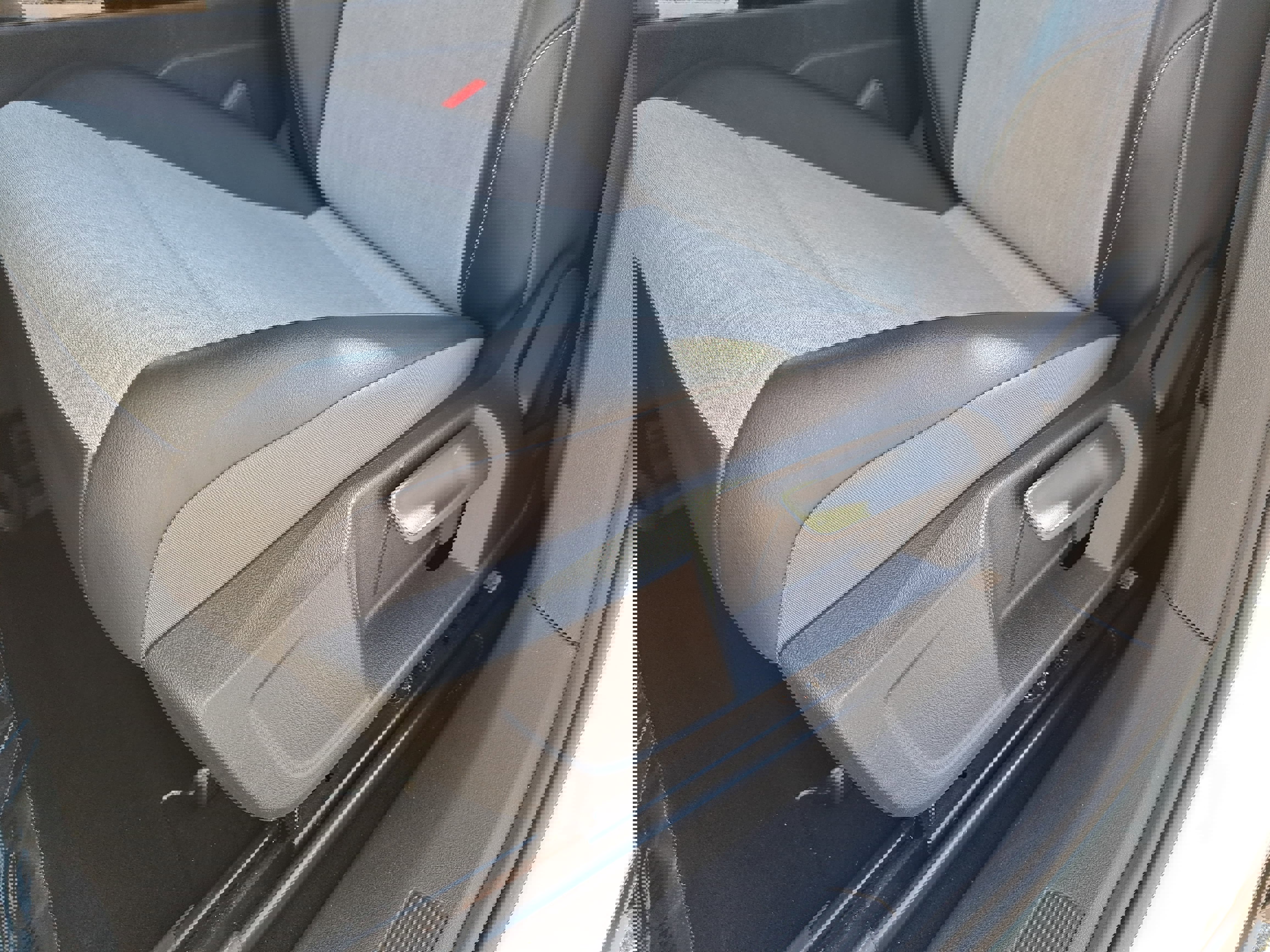 Used 2023 Volkswagen ID.4 Pro image 26