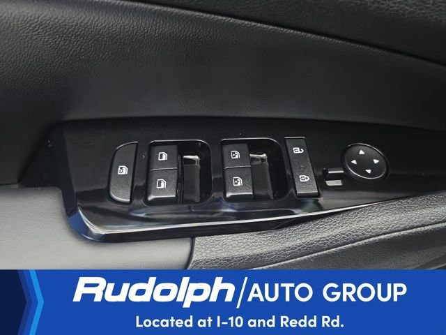 Used 2025 Kia Sportage EX image 15