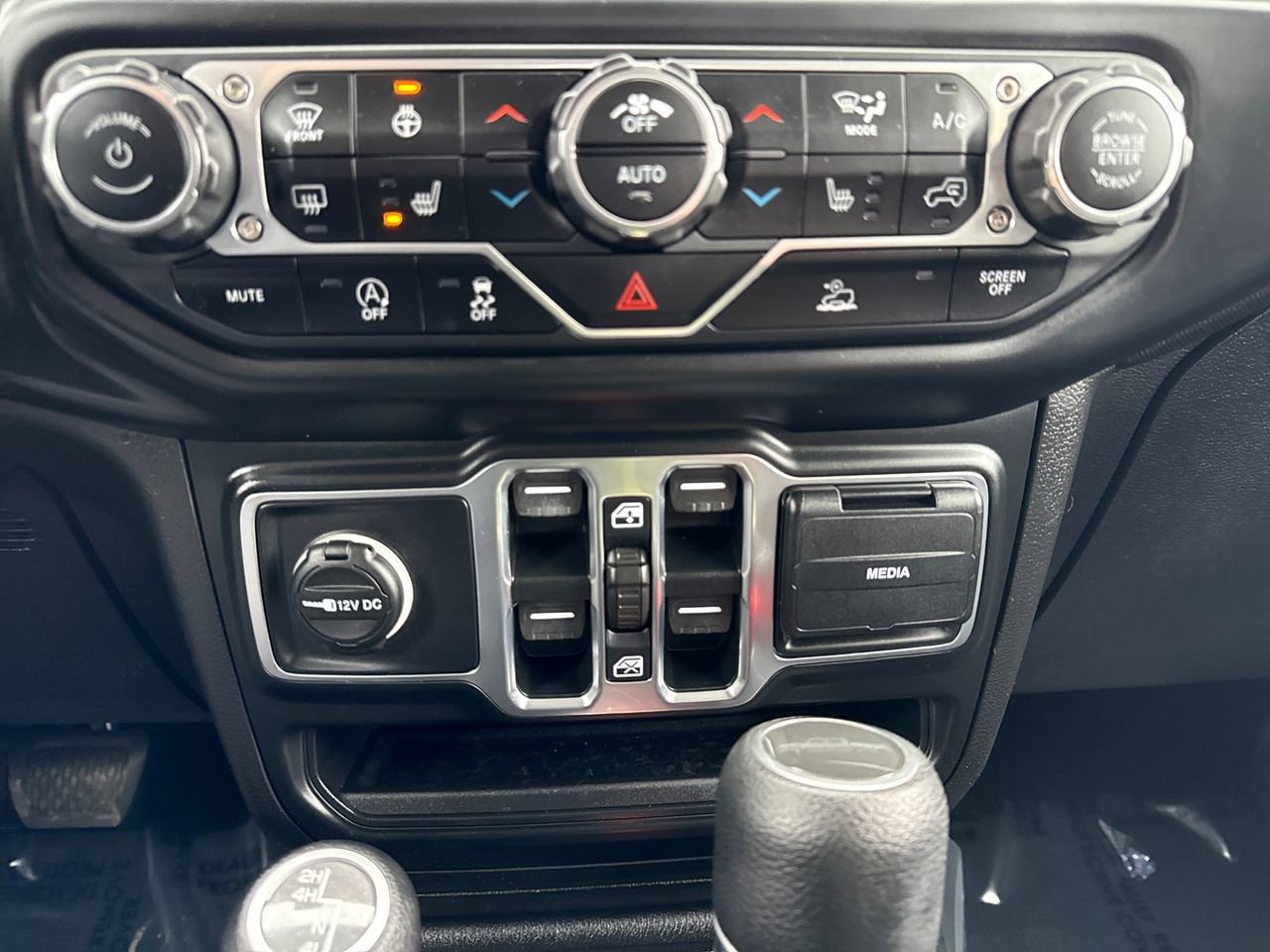 Used 2020 Jeep Gladiator Sport w/ Quick Order Package 24S image 20