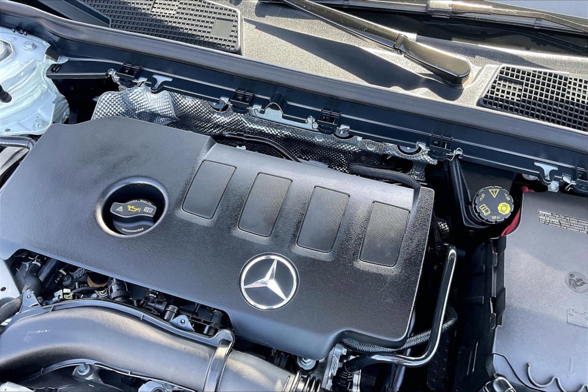 Used 2022 Mercedes-Benz CLA 250 w/ AMG Line image 29