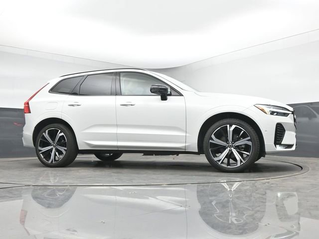 Used 2023 Volvo XC60 B5 Ultimate w/ Protection Package Premier AWD/4WD image 10