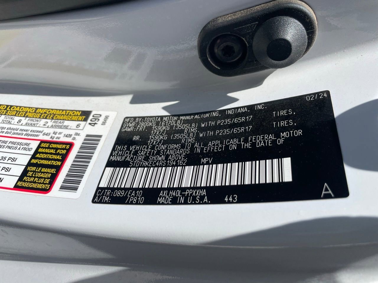Used 2024 Toyota Sienna XLE FWD image 14