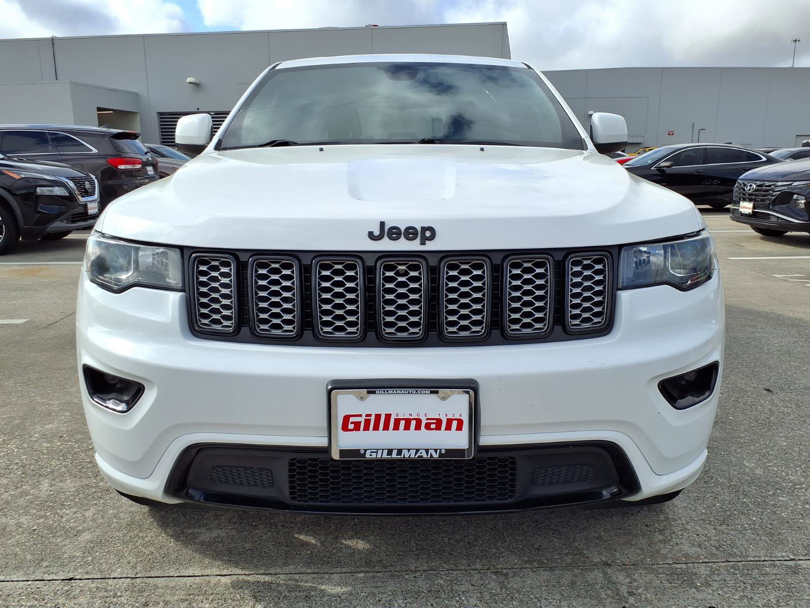 Used 2019 Jeep Grand Cherokee Altitude RWD image 23