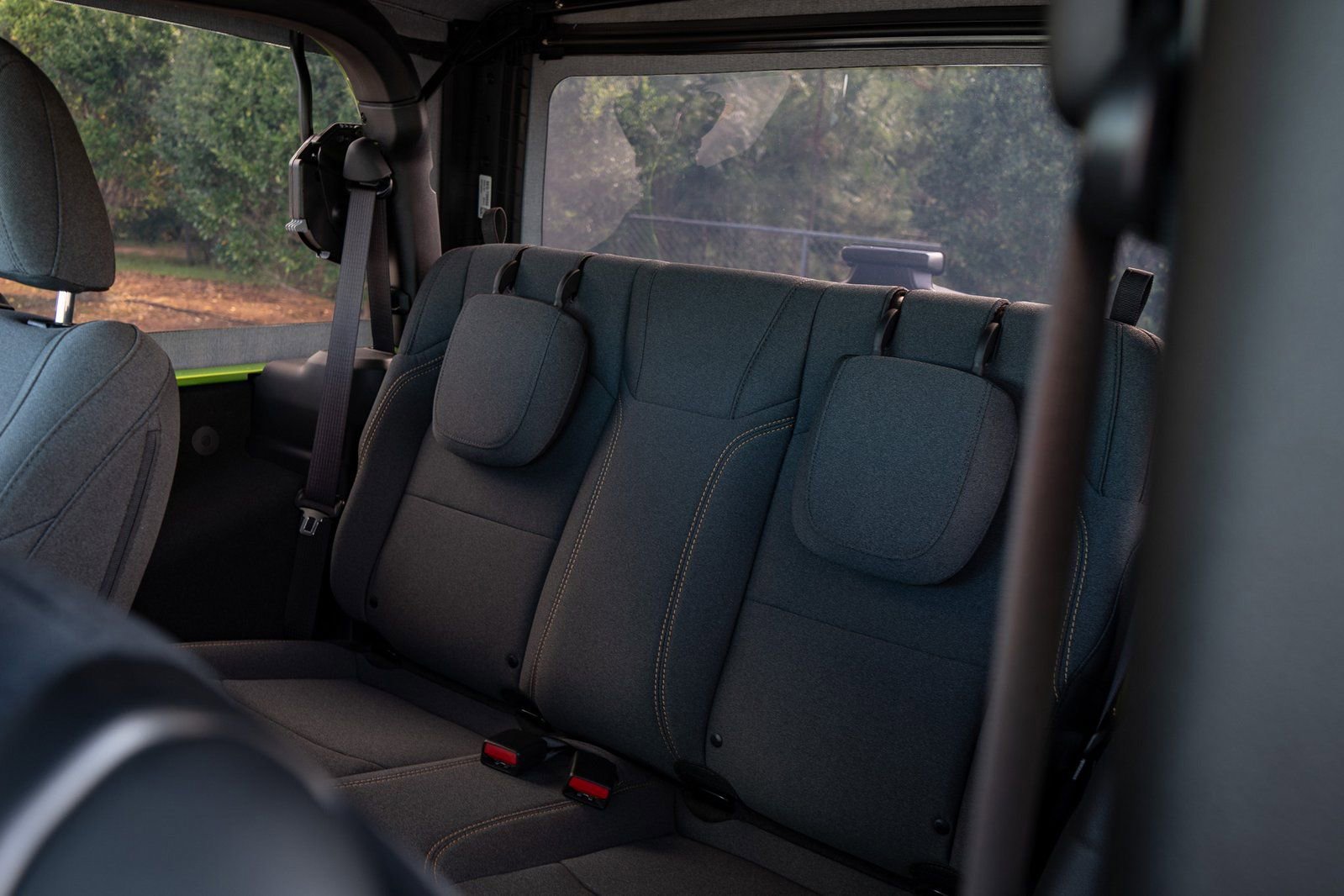 Used 2025 Jeep Wrangler Sport image 18