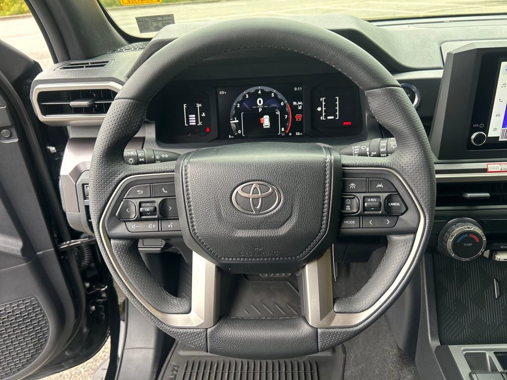 New 2025 Toyota 4Runner SR5 image 25