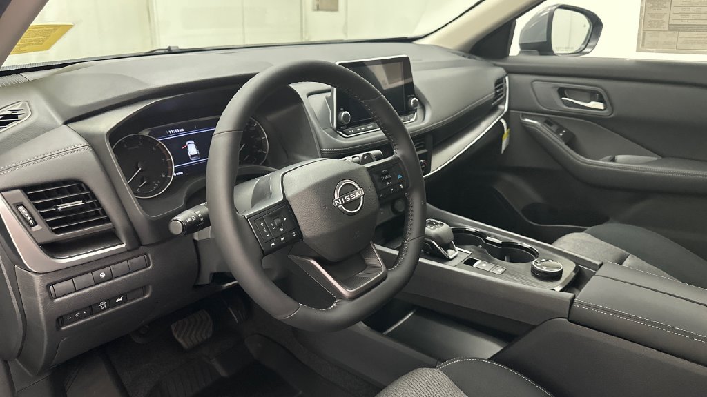 New 2026 Nissan Rogue SV w/ Cold Weather Package AWD/4WD image 15