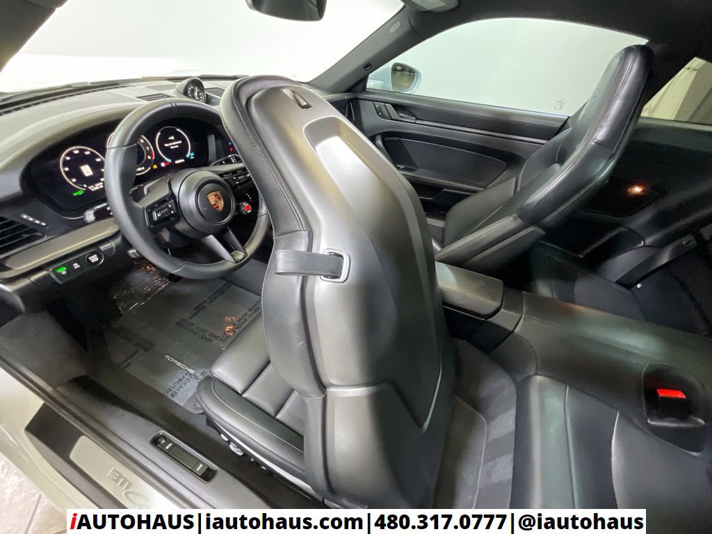 Used 2026 Porsche 911 Carrera w/ Premium Package RWD image 55
