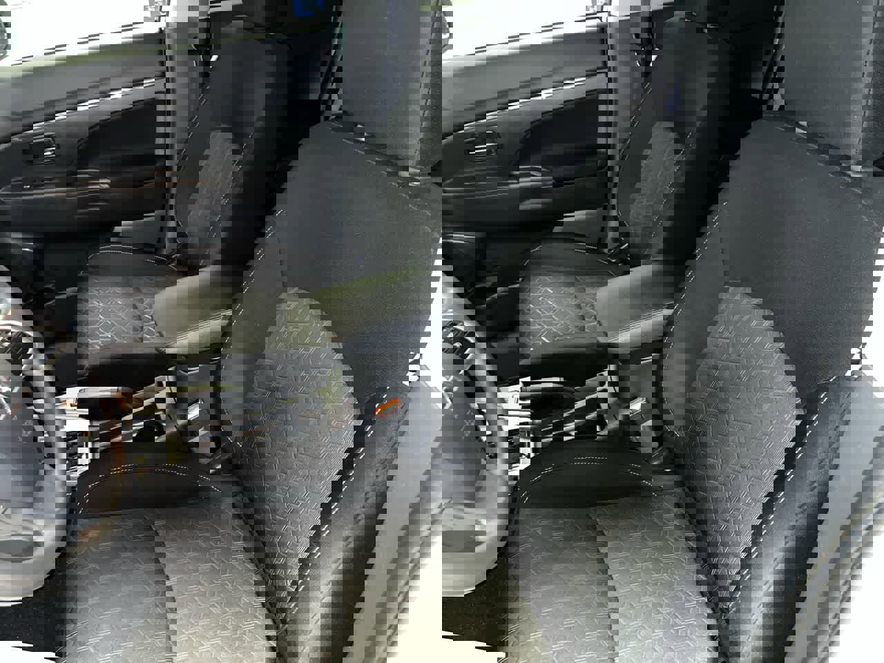 Used 2025 Mitsubishi Outlander Sport ES image 15