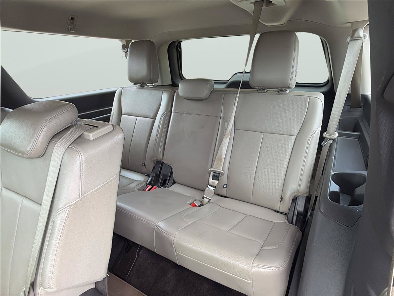Used 2018 Ford Expedition Max XLT w/ Equipment Group 202A AWD/4WD image 18