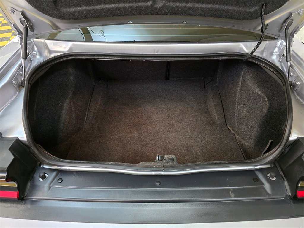 Used 2015 Dodge Challenger SXT Plus image 13