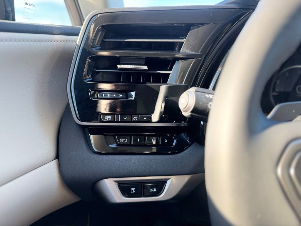 Used 2024 Lexus RX 350 Premium w/ Accessory Package (Z1) image 13