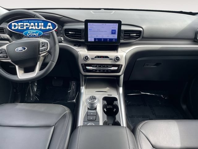 Used 2023 Ford Explorer XLT w/ Equipment Group 202A AWD/4WD image 13
