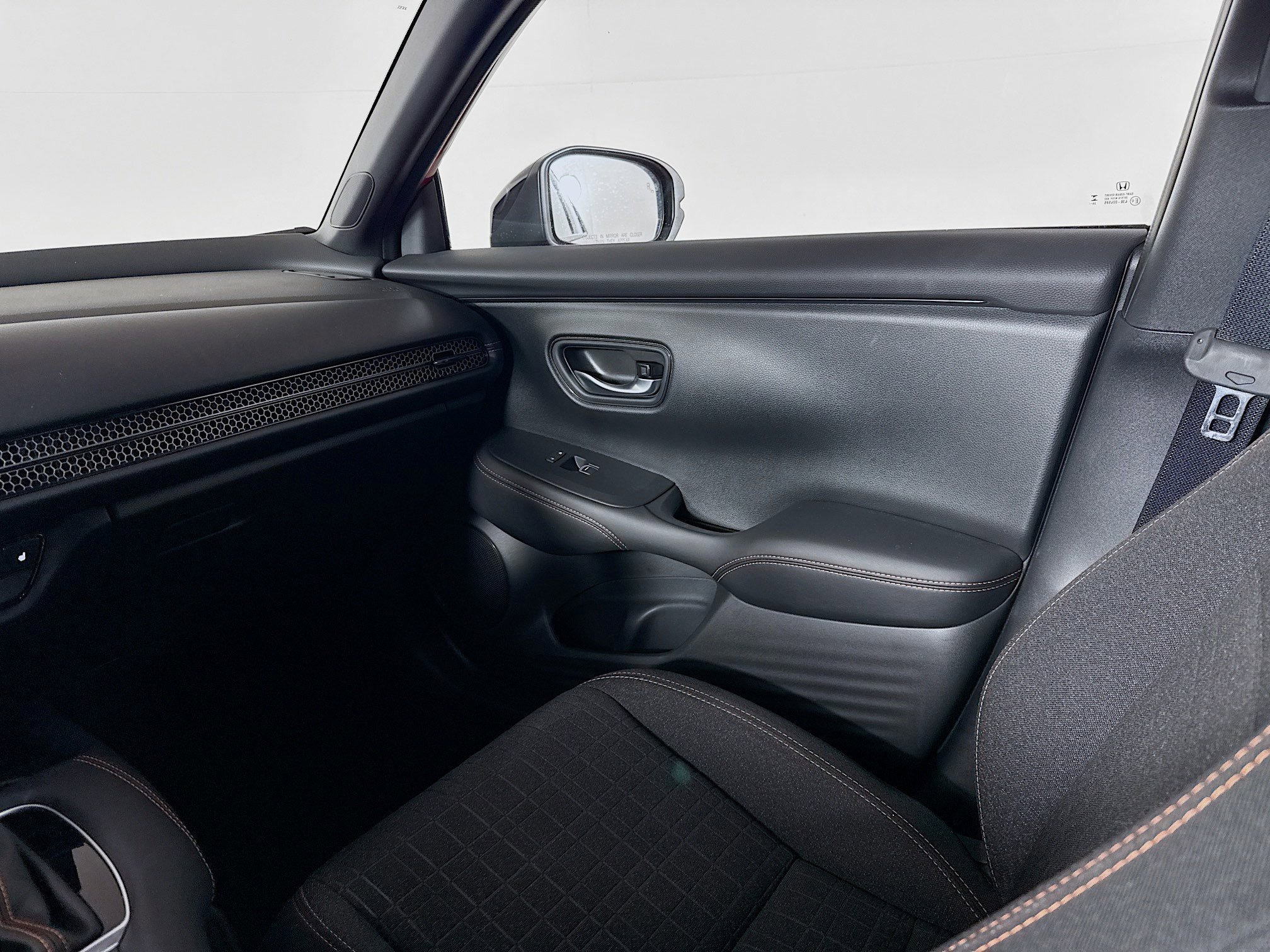 Certified 2026 Honda HR-V Sport image 27