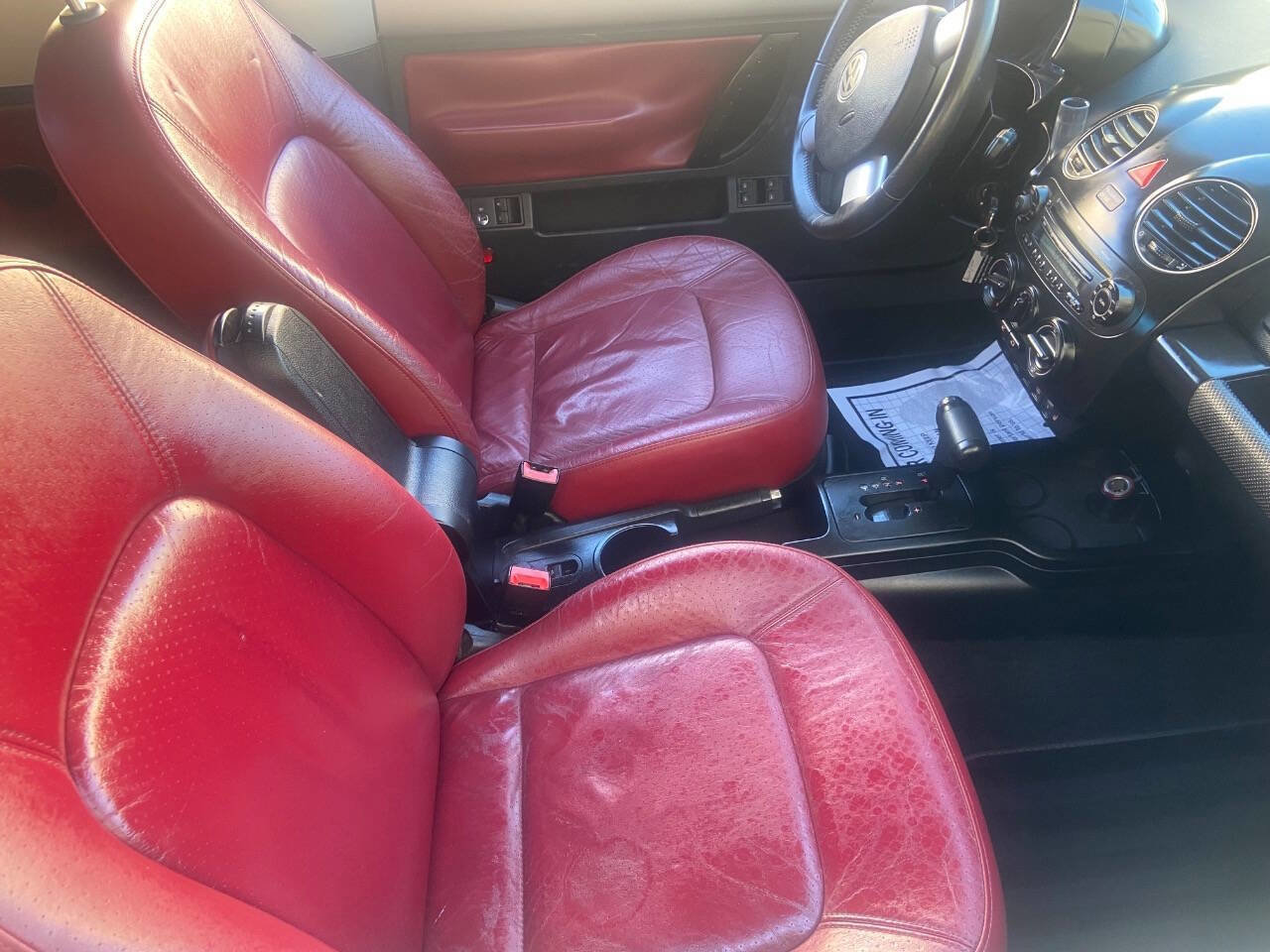 Used 2009 Volkswagen Beetle Blush image 10