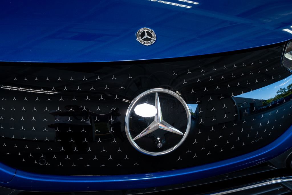 Used 2023 Mercedes-Benz EQE 350+ 4MATIC Sedan w/ Exclusive Trim Package image 5