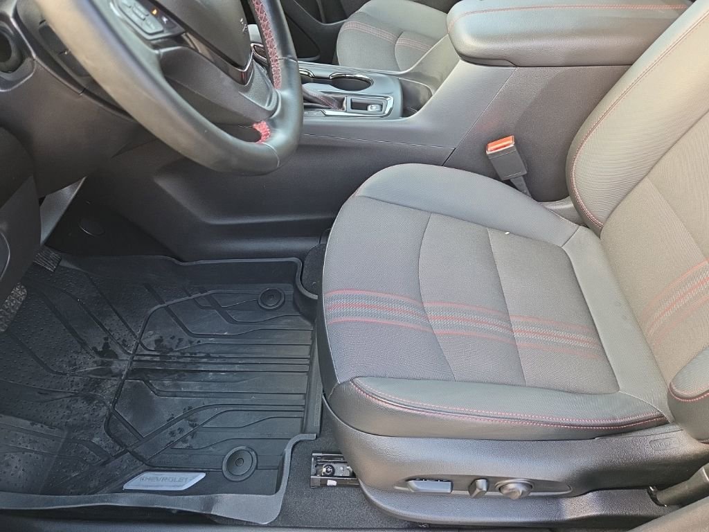 Certified 2024 Chevrolet Equinox RS w/ LPO, Floor Liner Package image 12