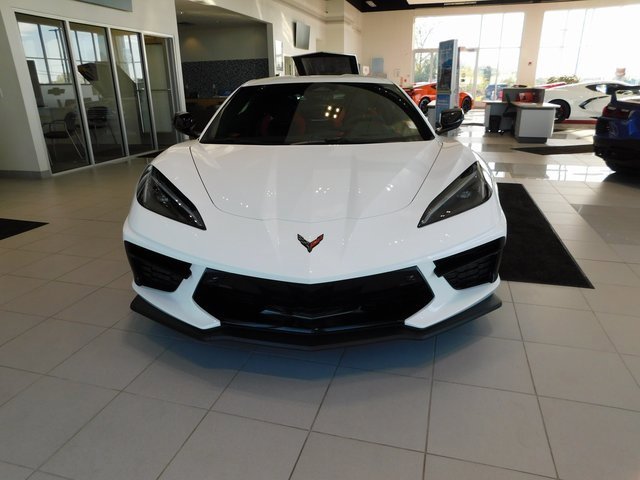 Used 2025 Chevrolet Corvette Stingray Preferred Cpe w/ Battery Protection Package image 8