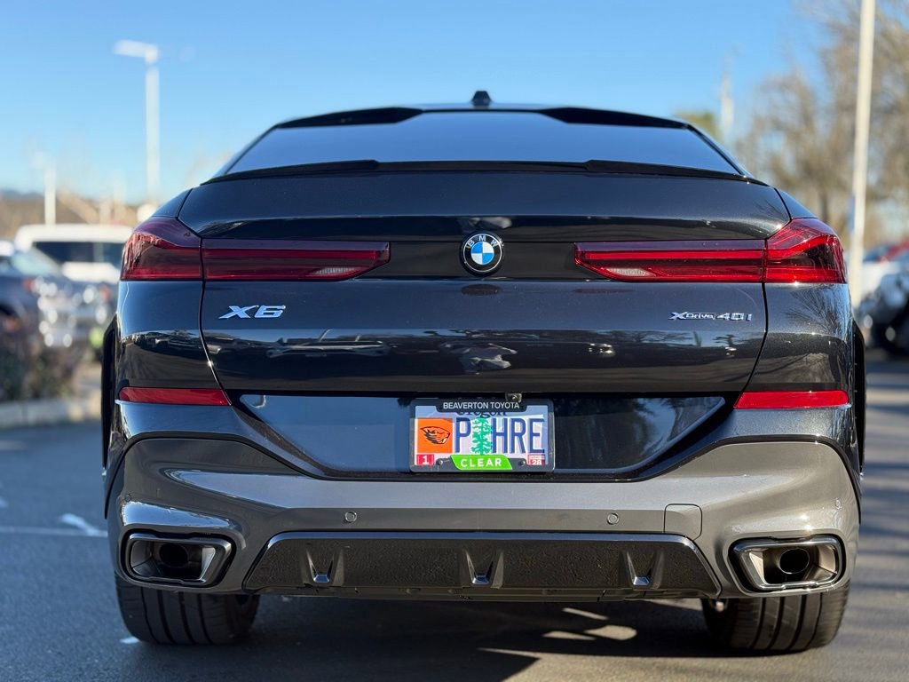 Used 2024 BMW X6 xDrive40i w/ Executive Package image 4