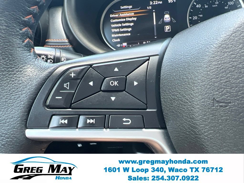 Used 2019 Nissan Kicks SR w/ SR Premium Package FWD image 26