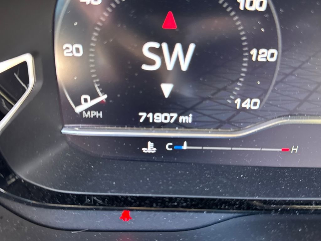 Used 2023 GMC Yukon XL Denali image 27