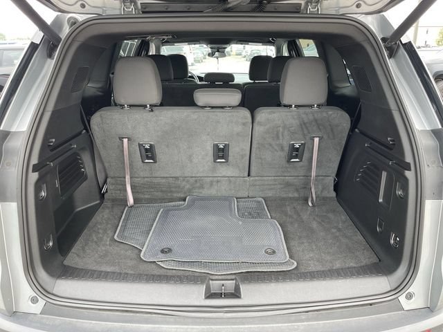 Used 2025 GMC Acadia Elevation FWD image 24