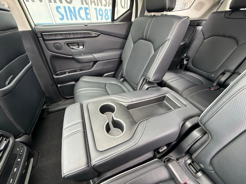 Used 2023 Honda Pilot Elite image 33