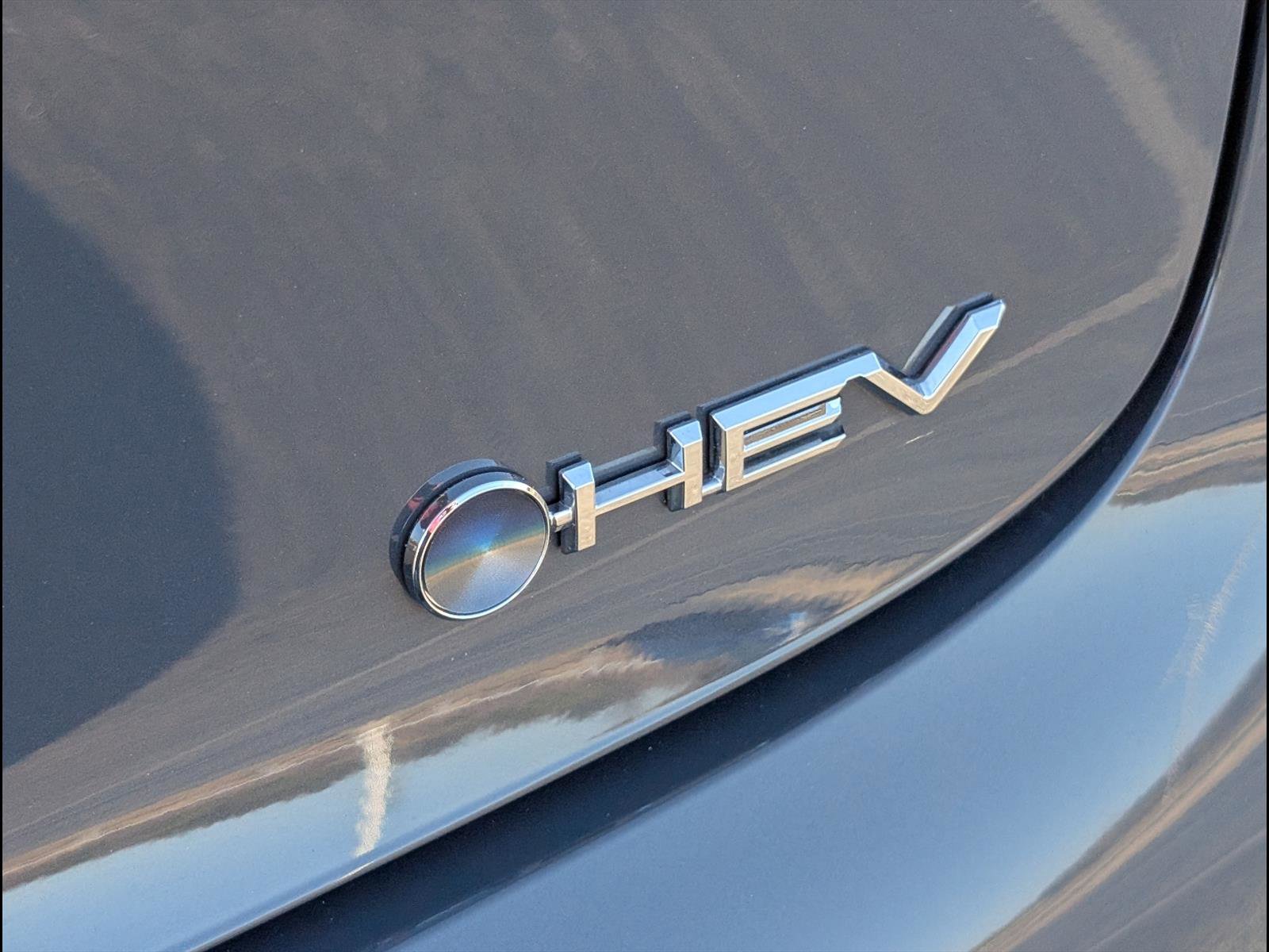 Used 2025 Toyota Prius XLE image 8