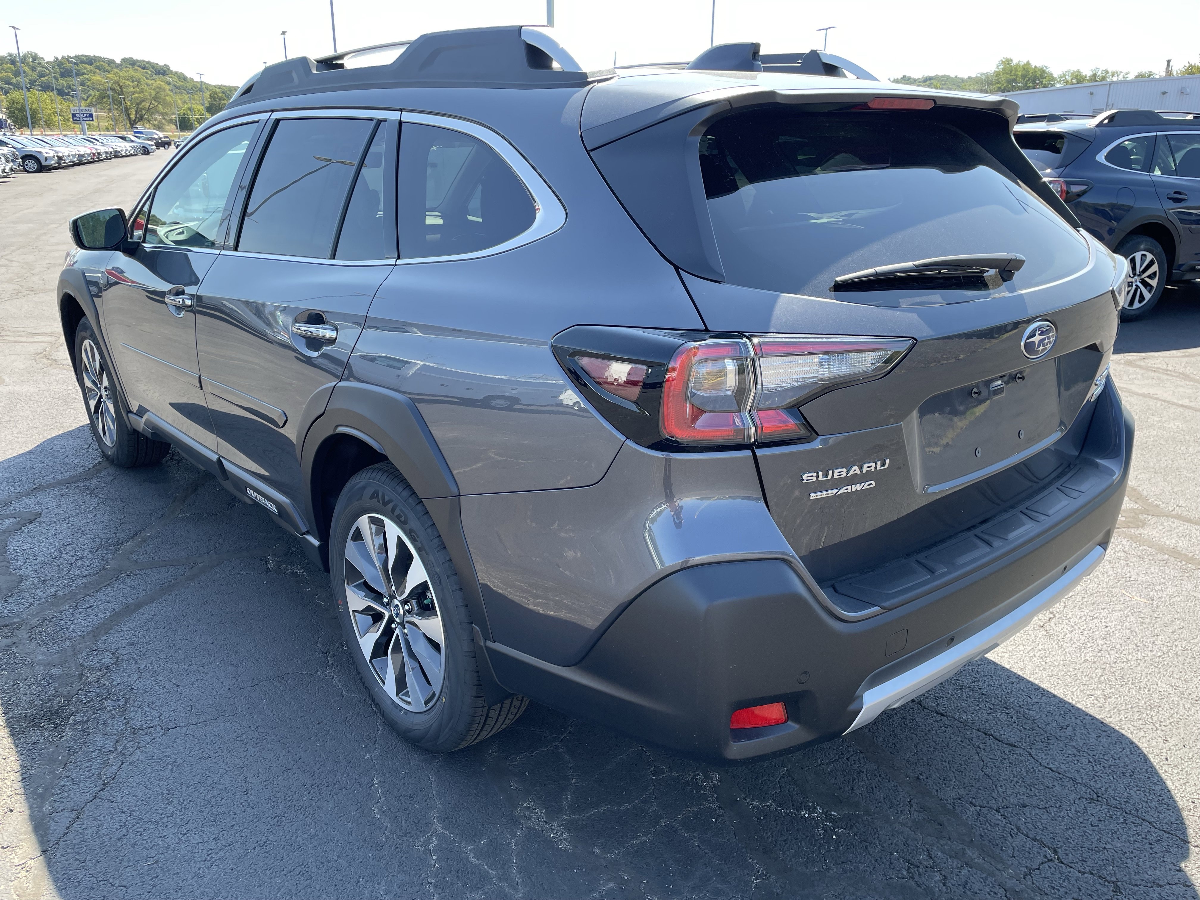 New 2025 Subaru Outback Touring XT image 3