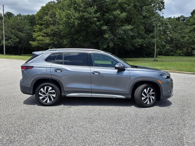 Used 2025 Volkswagen Tiguan S FWD image 35