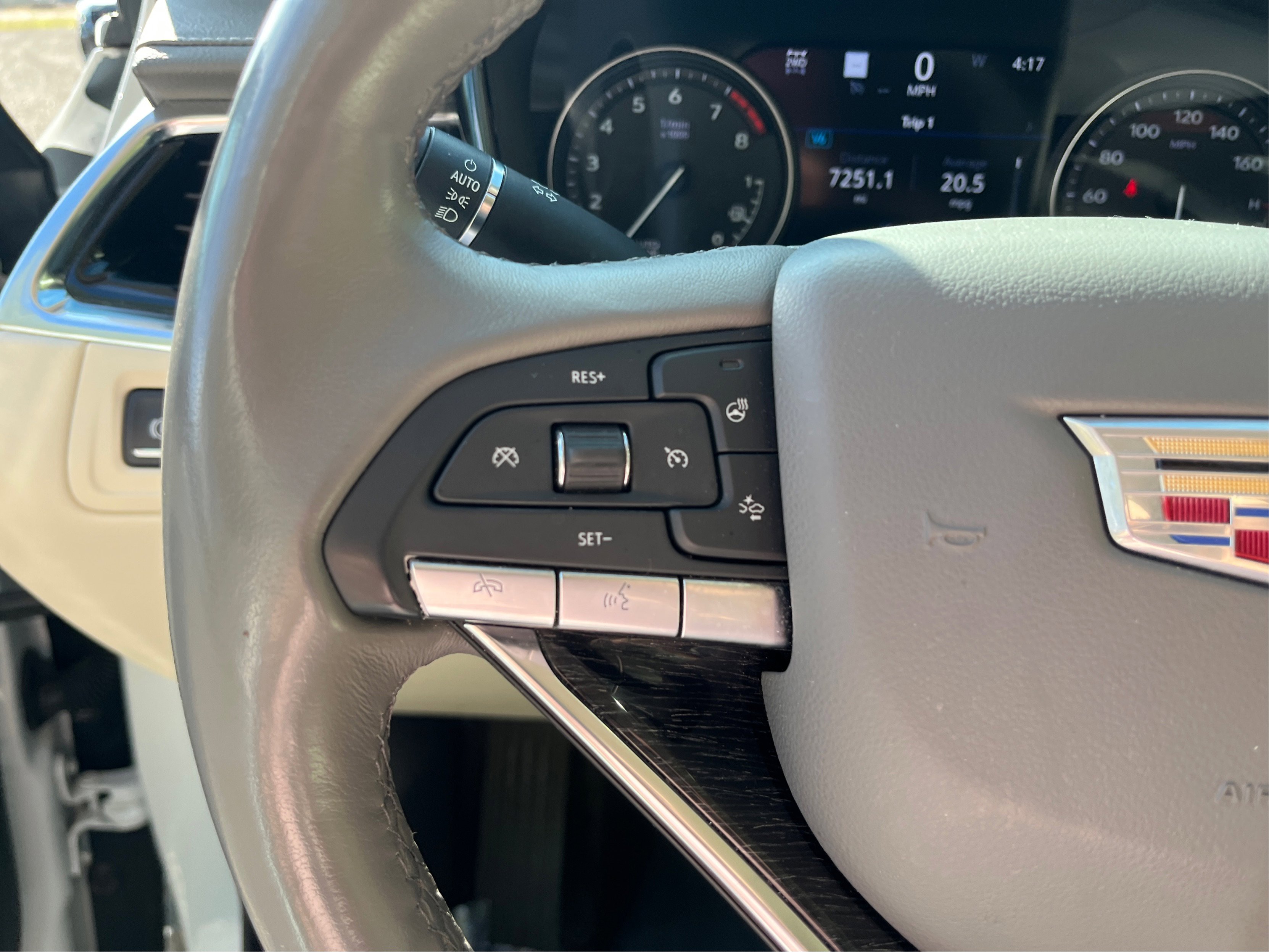 Used 2022 Cadillac XT6 Premium Luxury w/ Technology Package AWD/4WD image 53