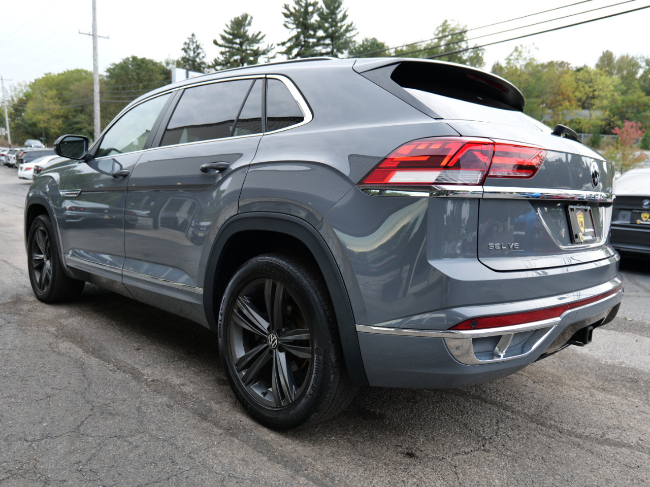 Used 2022 Volkswagen Atlas Cross Sport SEL R-Line image 92
