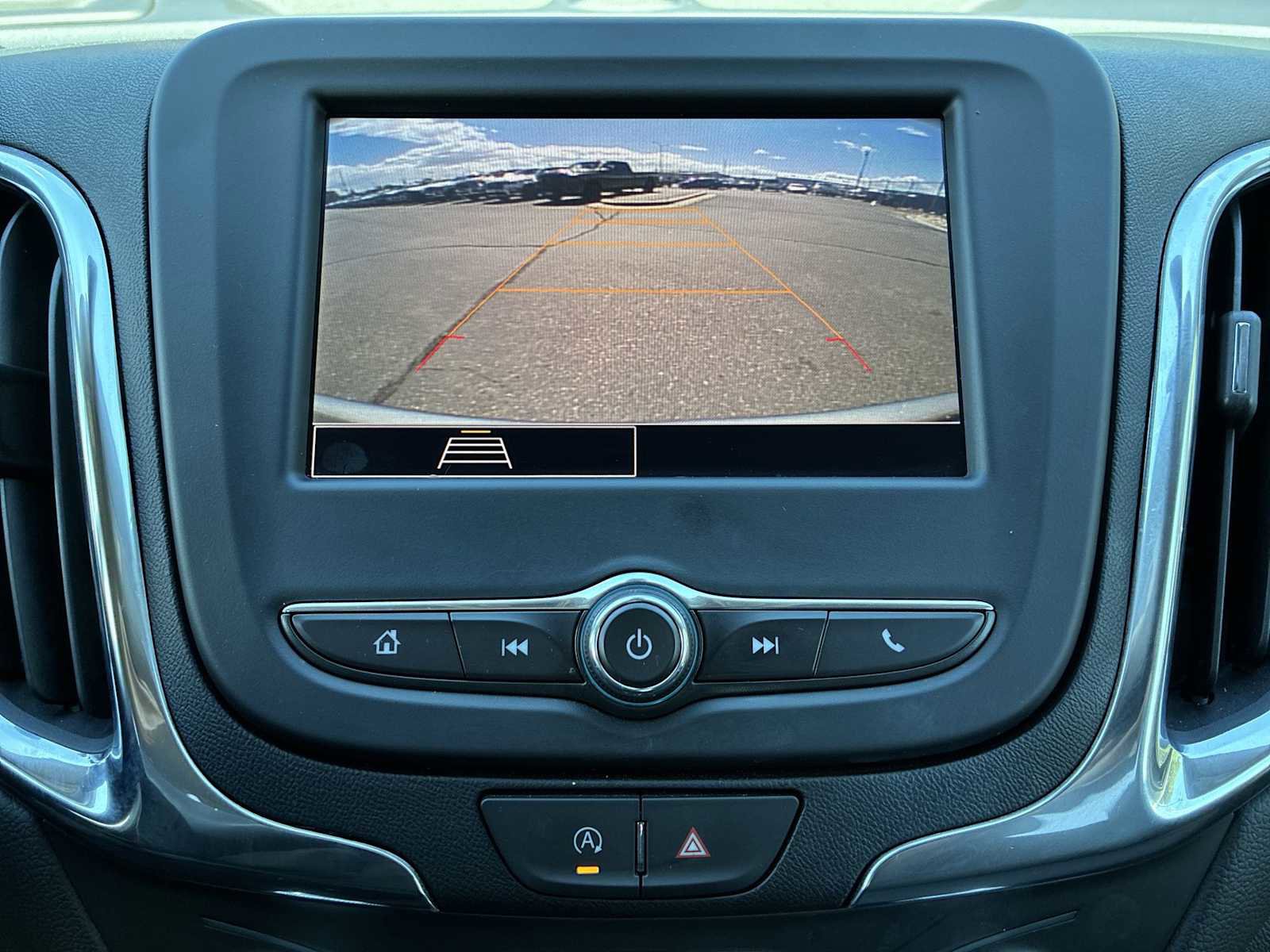 Used 2024 Chevrolet Equinox LT AWD/4WD image 23