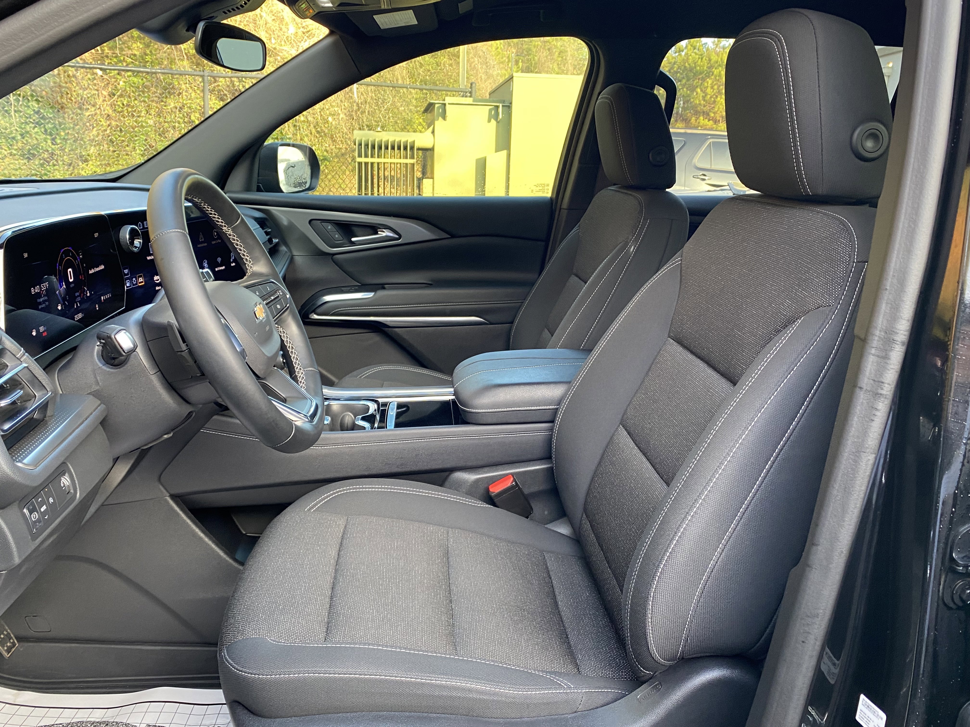 Used 2024 Chevrolet Traverse LT w/ Trailering Package image 16