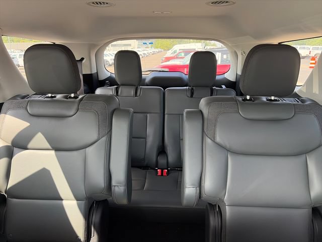 New 2026 Ford Explorer Active w/ Active Comfort Package AWD/4WD image 27