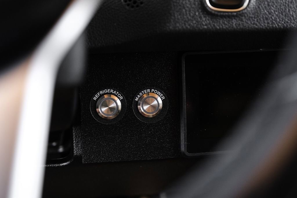 Used 2020 Mercedes-Benz Sprinter 3500 w/ Windows All Around Package image 29