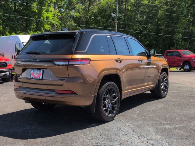 New 2026 Jeep Grand Cherokee Summit AWD/4WD image 3