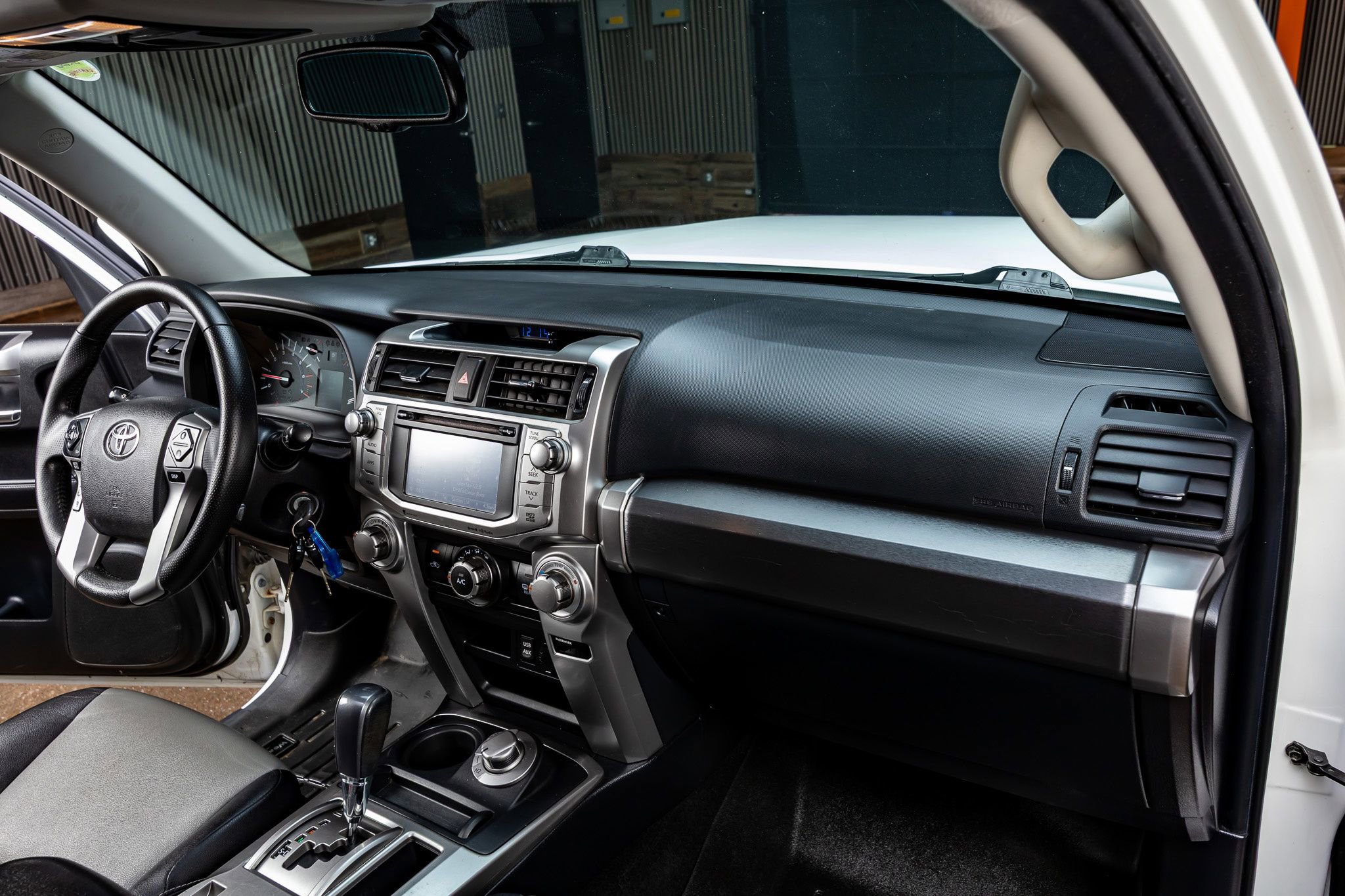 Used 2017 Toyota 4Runner TRD Off-Road Premium image 16