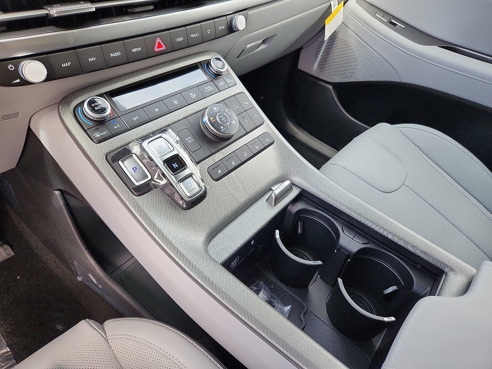 New 2025 Hyundai Palisade SEL AWD/4WD image 18