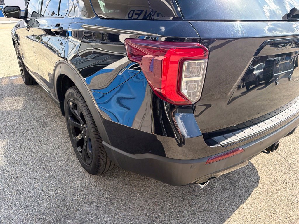 Used 2023 Ford Explorer ST-Line w/ Class IV Trailer Tow Package AWD/4WD image 9