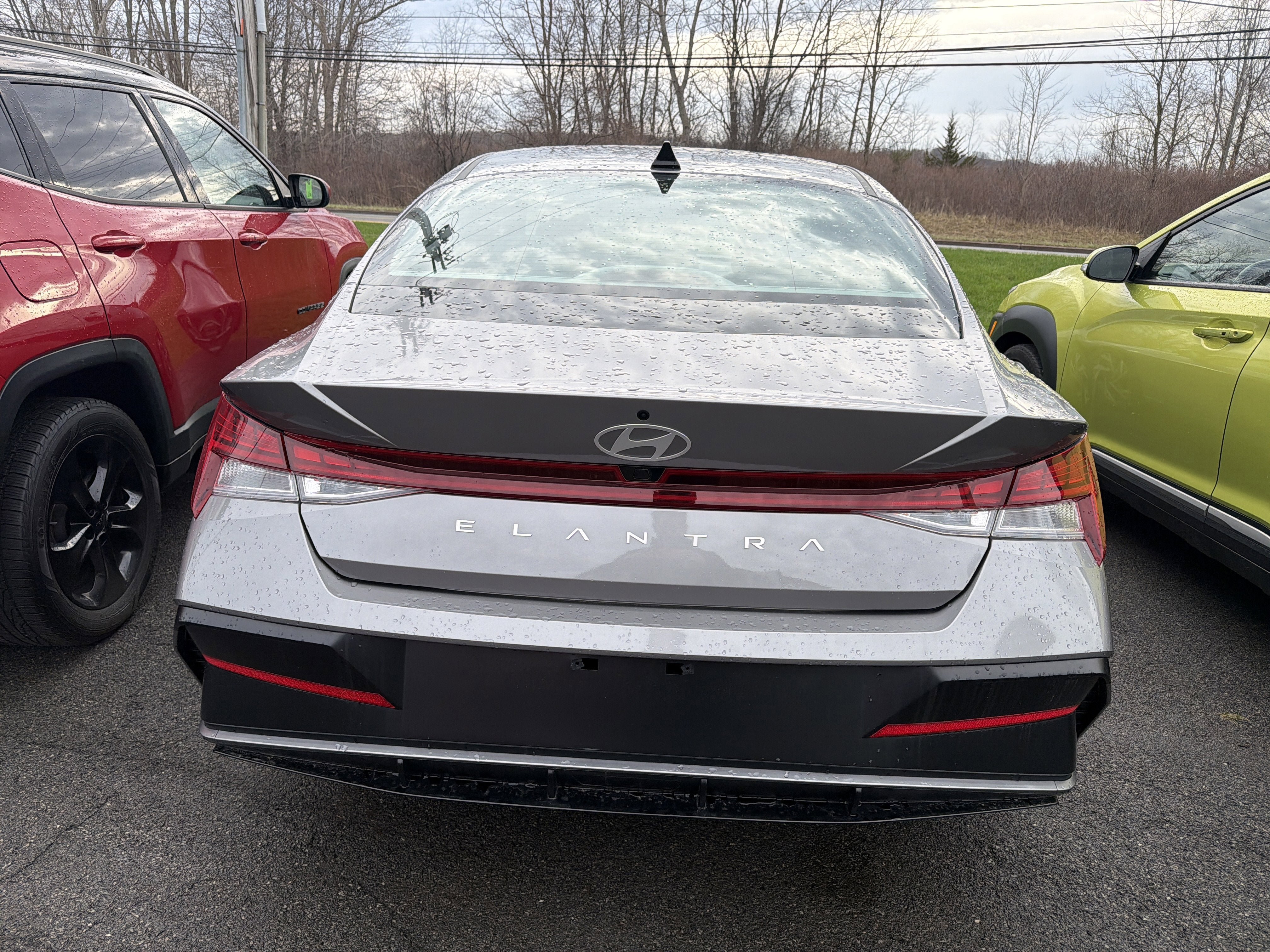 Used 2024 Hyundai Elantra SEL w/ Convenience Package FWD image 6